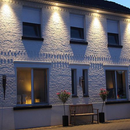 B&B Montenakerhof Riemst Exterior foto